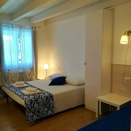 Aria D'argento & Relax Bed and Breakfast Τρέντο