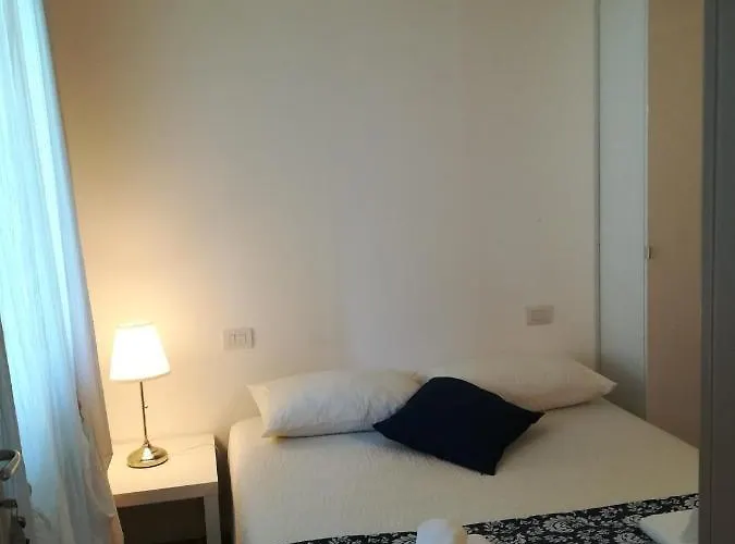 Aria D'argento & Relax 住宿加早餐酒店 特伦托